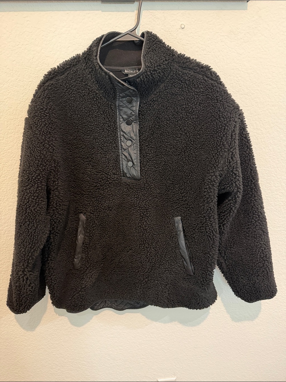 ATHLETA Cozy Sherpa Snap Sweatshirt | Black Pullover